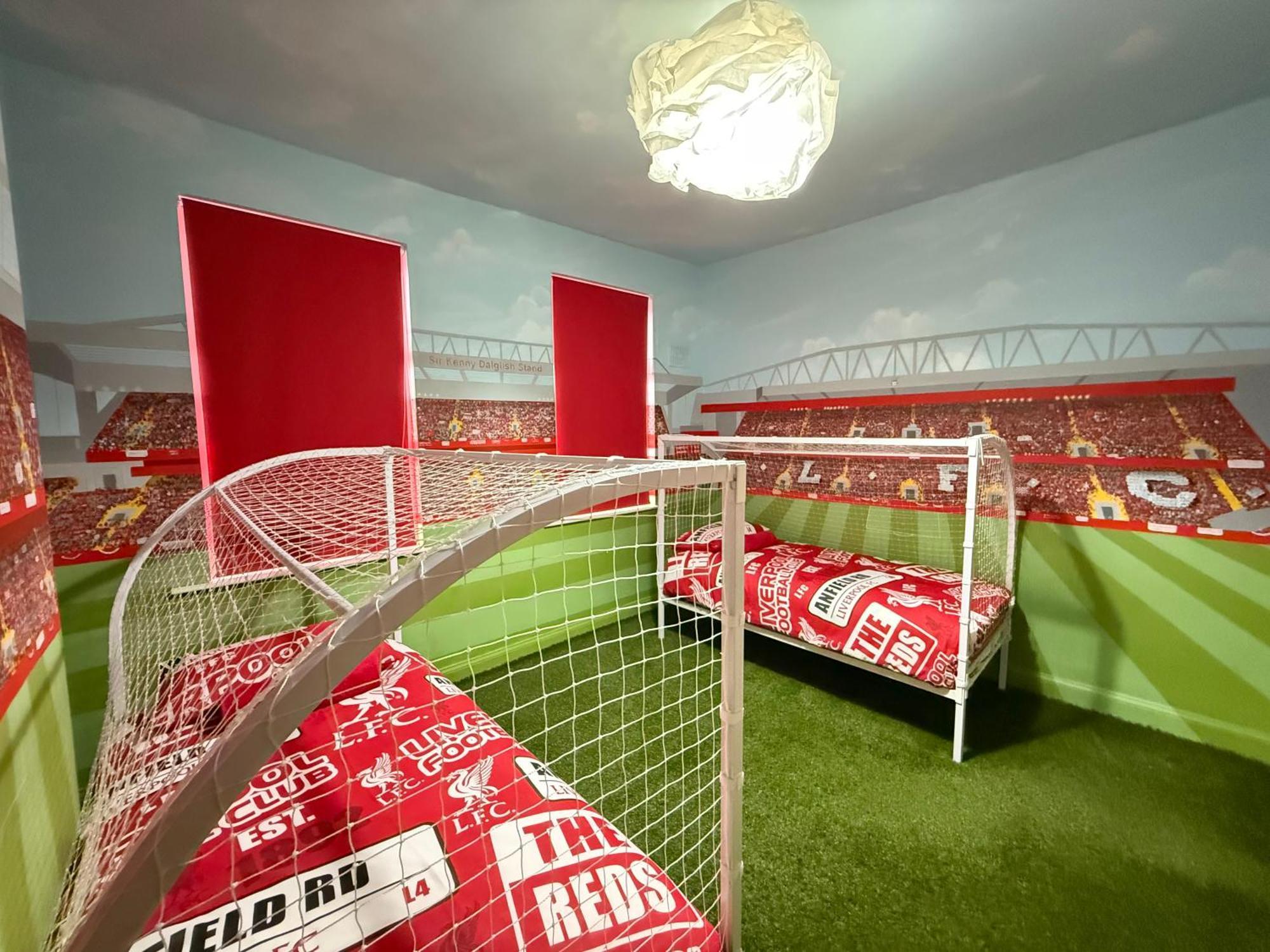 Anfield Abode - Entire Lfc Themed House Villa Liverpool Bagian luar foto