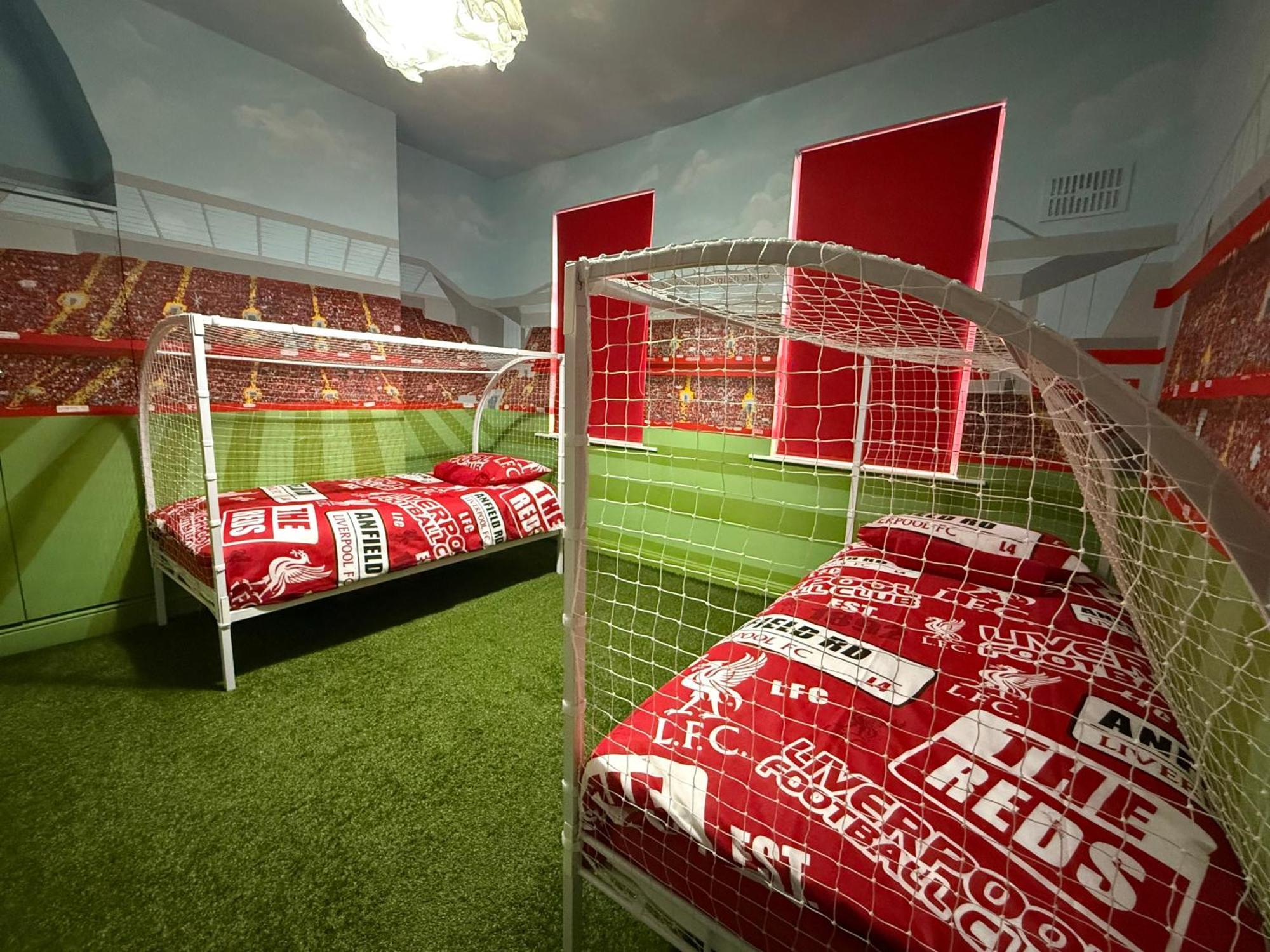 Anfield Abode - Entire Lfc Themed House Villa Liverpool Bagian luar foto