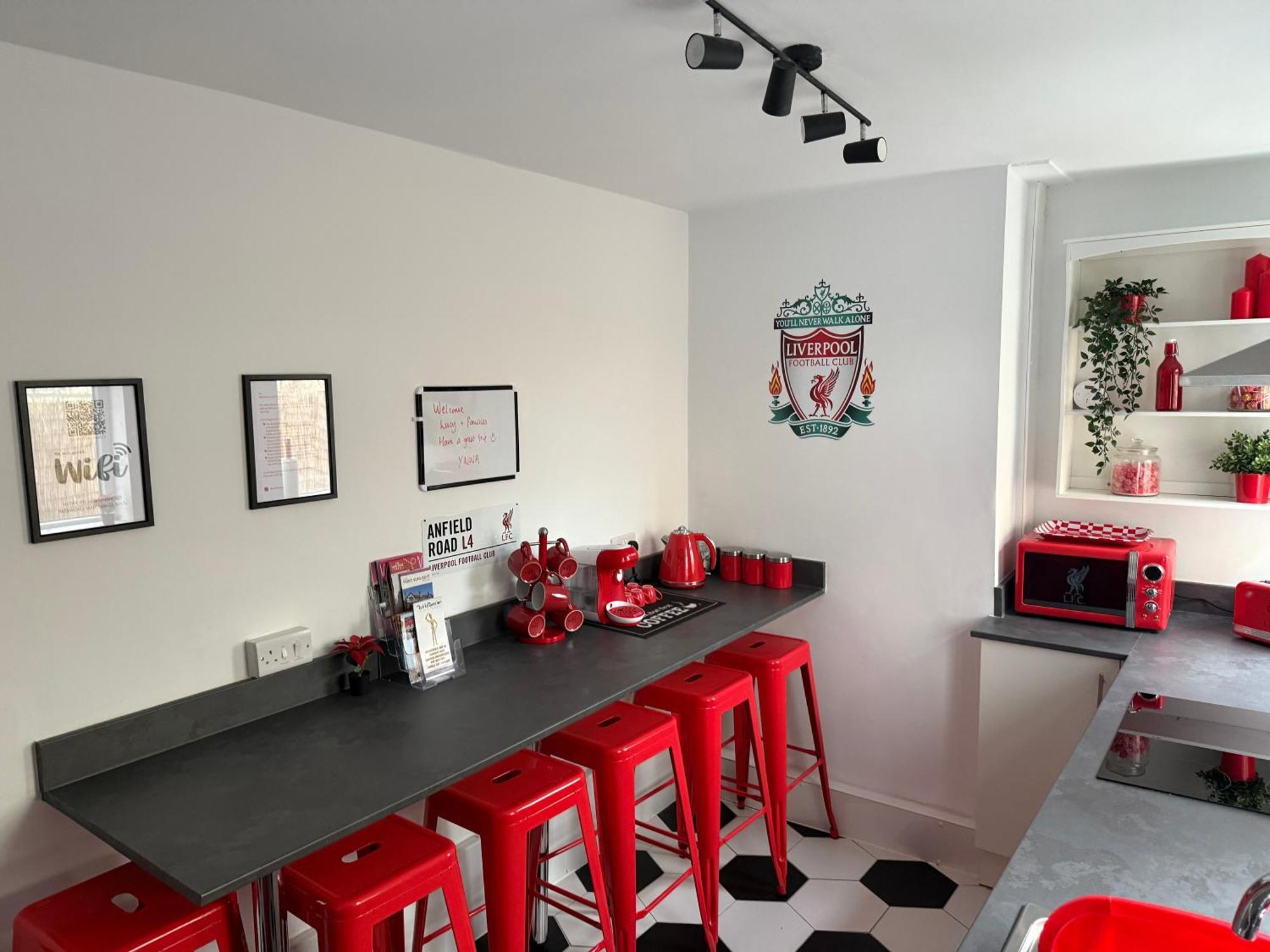 Anfield Abode - Entire Lfc Themed House Villa Liverpool Bagian luar foto