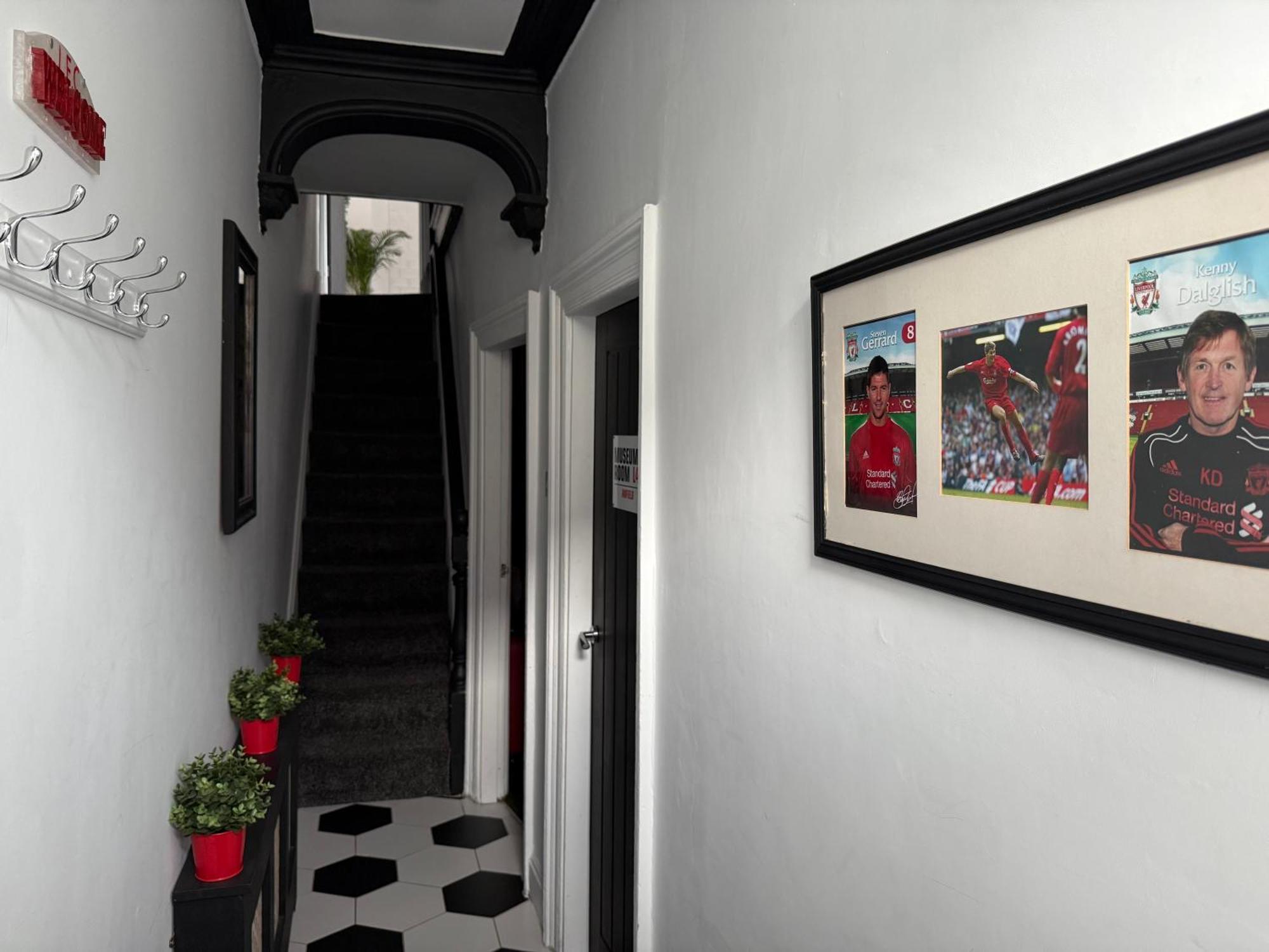 Anfield Abode - Entire Lfc Themed House Villa Liverpool Bagian luar foto